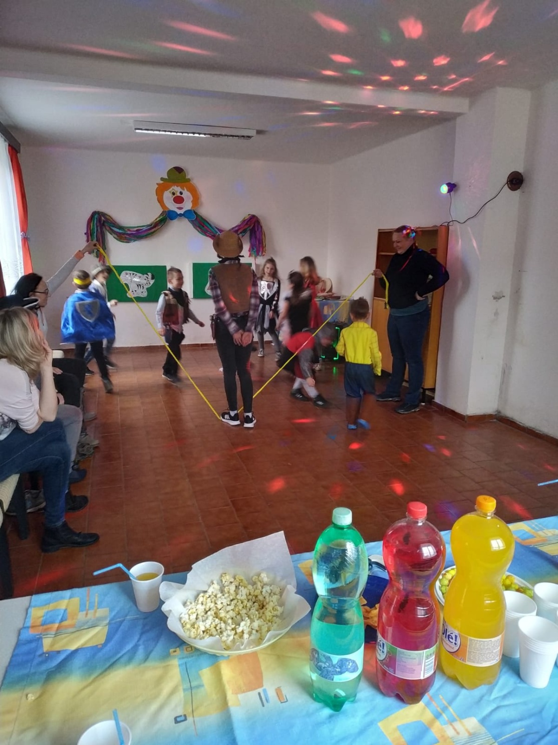 Dětský karneval 2019 (9)